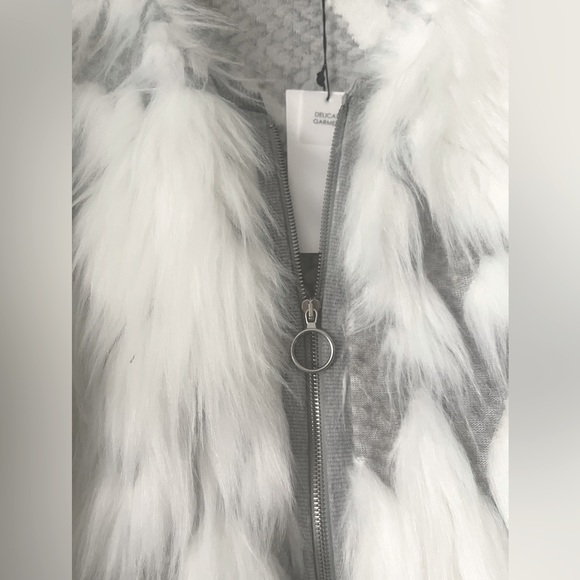 BNWT Zara Grey Jacket White Fur S *Unique* - Picture 4 of 4
